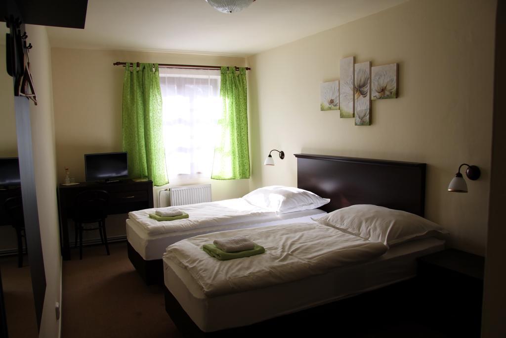 Hotel Koruna Prachatice Buitenkant foto