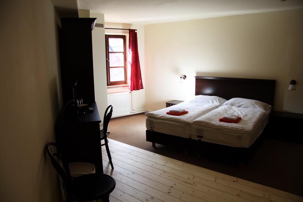 Hotel Koruna Prachatice Buitenkant foto