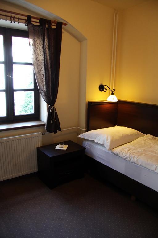 Hotel Koruna Prachatice Buitenkant foto